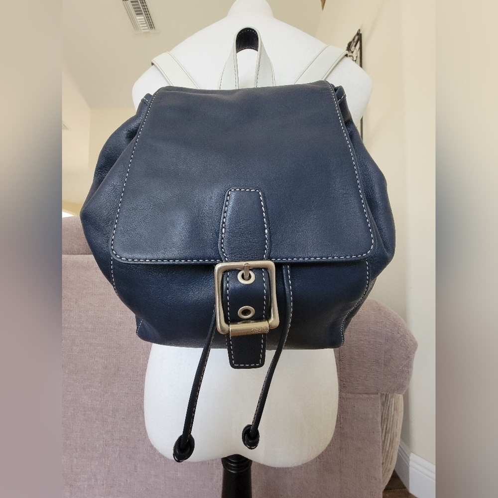 Vintage Coach Y2K (2005) 2 Tone Navy/White Leather Backpack